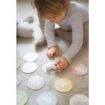 Woopie Green Sensorinė žaidimo dėžė – liesk, surask, lavink - Image 6